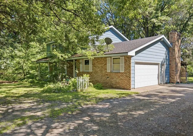 1st image of 2814 Crosstown Blvd Ne, Andover, MN 55304 | MLS# 7115950