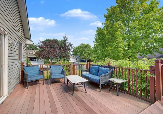 Photo 3 of Sale Pending at 309 4th Street Nw, Saint Michael, MN 55376 | MLS# 7115963 | Listing updated on 2026-09-21
