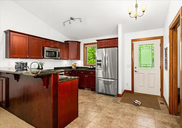 4th image of 231 Hickory St, Duluth, MN 55811 | MLS# 7115966