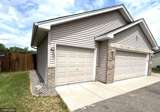 Photo 4 of Single family home for sale at 15392 Krypton St NW, Anoka, MN 55303 | MLS# 7115978 | Listing updated on 2026-09-06