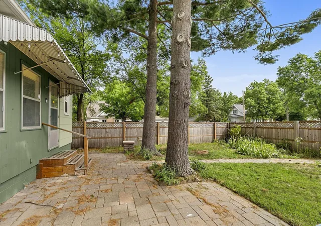 Photo 2 of Sale Pending at 800 15th Avenue S, Saint Cloud, MN 56301 | MLS# 7116014 | Listing updated on 2026-09-02