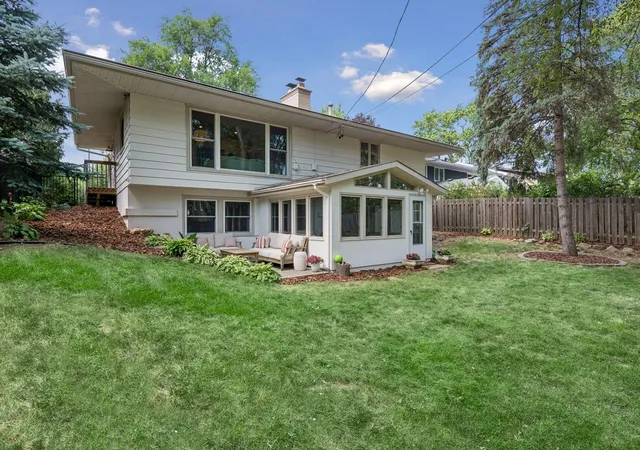 39th image of 2349 Texas Ave S, Minneapolis, MN 55426 | MLS# 7116038