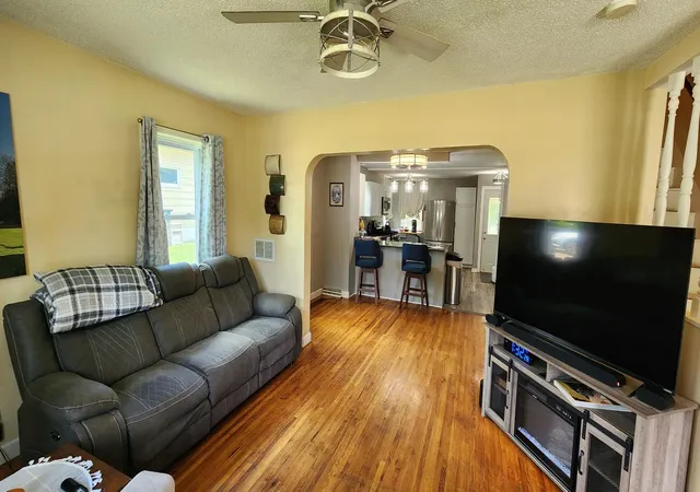 Photo 3 of Single family home for sale at 510 Mississippi St NE, Minneapolis, MN 55432 | MLS# 7116045 | Listing updated on 2026-08-26