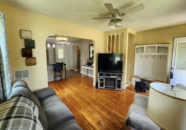 Photo 4 of Single family home for sale at 510 Mississippi St NE, Minneapolis, MN 55432 | MLS# 7116045 | Listing updated on 2026-08-26