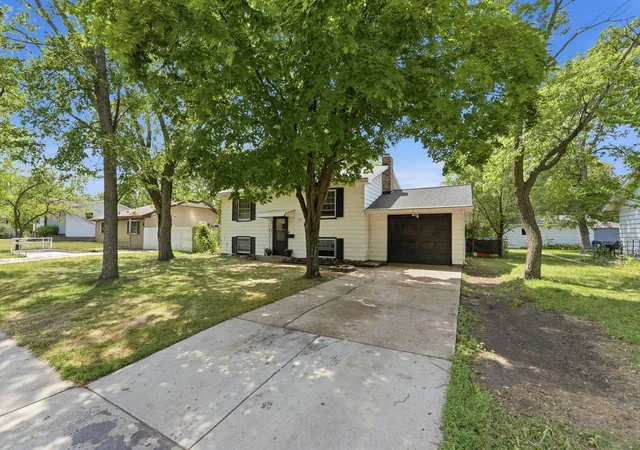 Photo 1 of Single family home for sale at 1017 25th Avenue N, Saint Cloud, MN 56303 | MLS# 7116048 | Listing updated on 2026-09-01