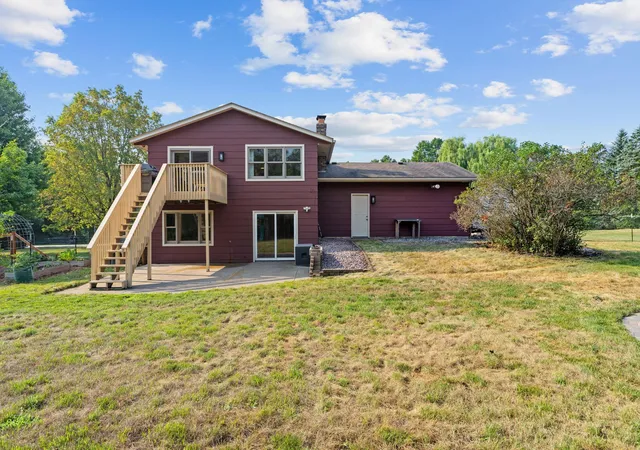 2nd image of 8433 168th Ln Nw, Anoka, MN 55303 | MLS# 7116065