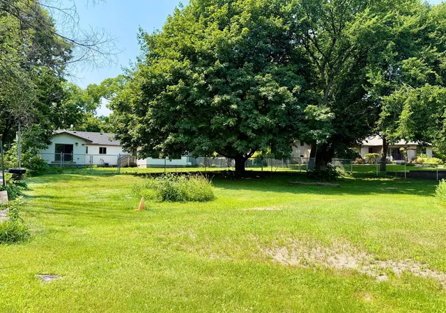 28th image of 210 Saratoga St, Ortonville, MN 56278 | MLS# 7116070