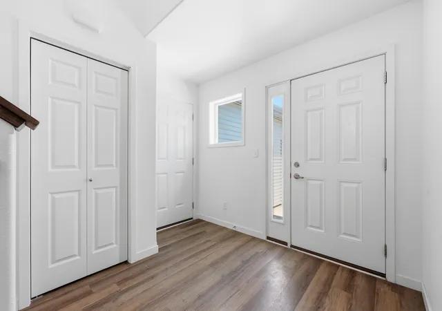 Photo 2 of Townhouse for sale at 303b Torontos Ct, Hillsboro, ND 58045 | MLS# 7116081 | Listing updated on 2026-07-26