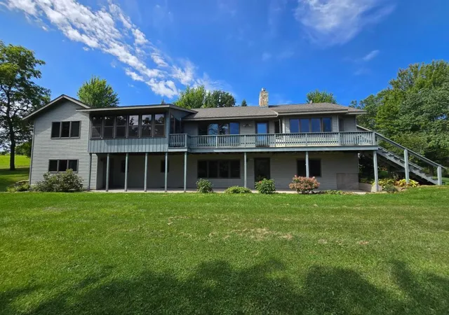 Photo 1 of Single family home for sale at 18123 Deer Rd, Lanesboro, MN 55949 | MLS# 7116091 | Listing updated on 2026-09-02