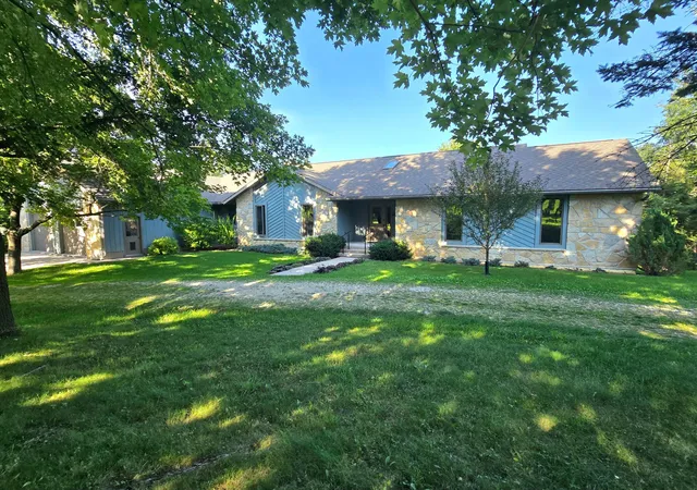 3rd image of 18123 Deer Rd, Lanesboro, MN 55949 | MLS# 7116091
