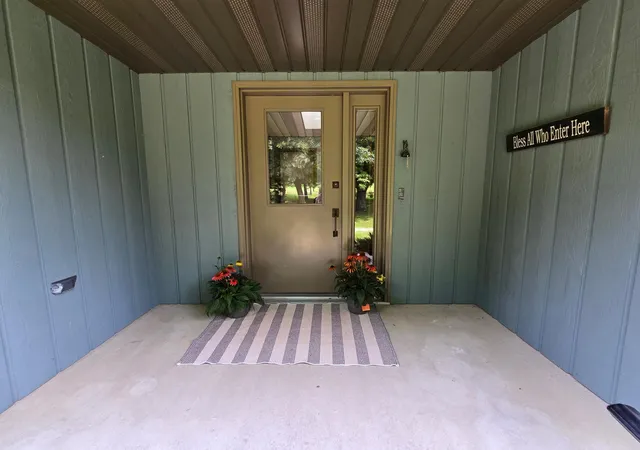 Photo 4 of Single family home for sale at 18123 Deer Rd, Lanesboro, MN 55949 | MLS# 7116091 | Listing updated on 2026-10-22