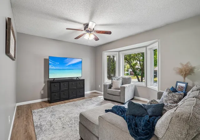 3rd image of 18120 Echo Dr, Farmington, MN 55024 | MLS# 7116096