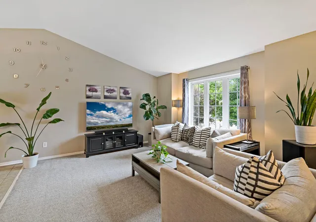 Photo 3 of Sale Pending at 842 Sterling St S, Saint Paul, MN 55119 | MLS# 7116106 | Listing updated on 2026-10-02