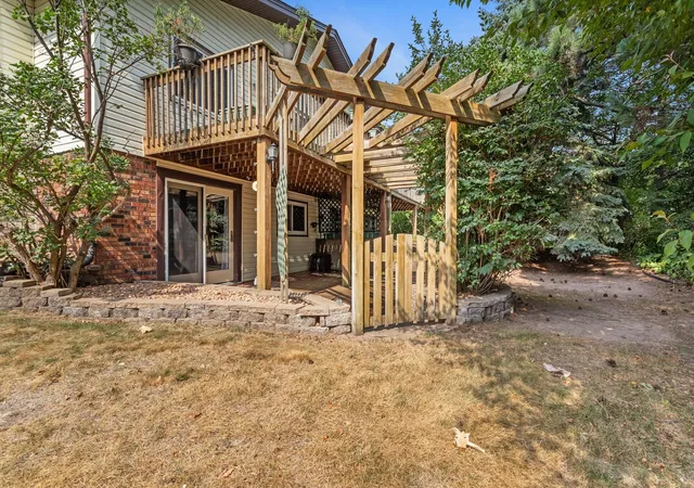 Photo 1 of Single family home for sale at 1055 Bridge St, Saint Paul, MN 55126 | MLS# 7116134 | Listing updated on 2026-08-24
