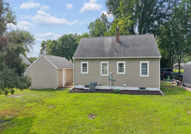 36th image of 735 E 2nd St, Litchfield, MN 55355 | MLS# 7116189