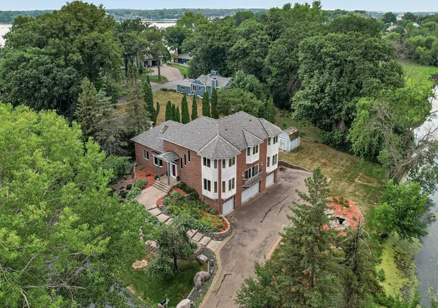2nd image of 2300 Bantas Point Rd, Wayzata, MN 55391 | MLS# 7116194