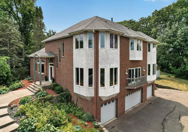 70th image of 2300 Bantas Point Rd, Wayzata, MN 55391 | MLS# 7116194