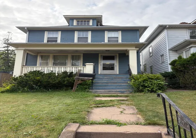 1st image of 1117 E 10th Street, Duluth, MN 55805 | MLS# 7116211