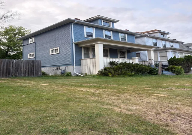 2nd image of 1117 E 10th Street, Duluth, MN 55805 | MLS# 7116211