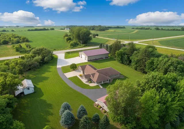 Photo 2 of Single family home for sale at 70082 270th Avenue, Kasson, MN 55944 | MLS# 7116218 | Listing updated on 2026-08-13