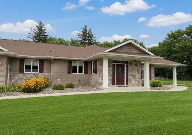 Photo 4 of Single family home for sale at 70082 270th Avenue, Kasson, MN 55944 | MLS# 7116218 | Listing updated on 2026-08-13