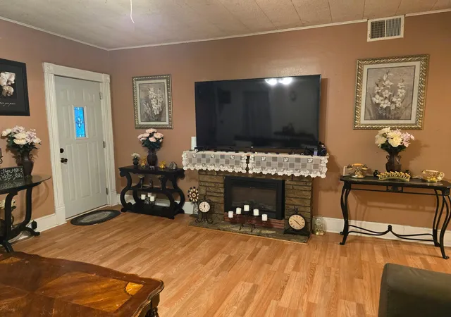 Photo 3 of Single family home for sale at 516 11th Street N, Mountain Lake, MN 56159 | MLS# 7116237 | Listing updated on 2026-08-07