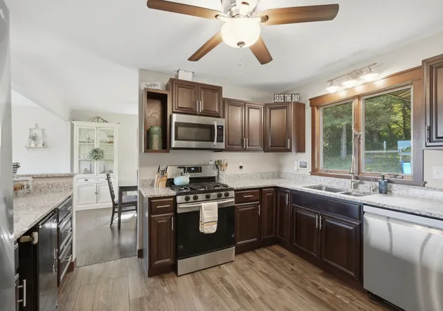 3rd image of N8227 1015Th St, River Falls, WI 54022 | MLS# 7116264