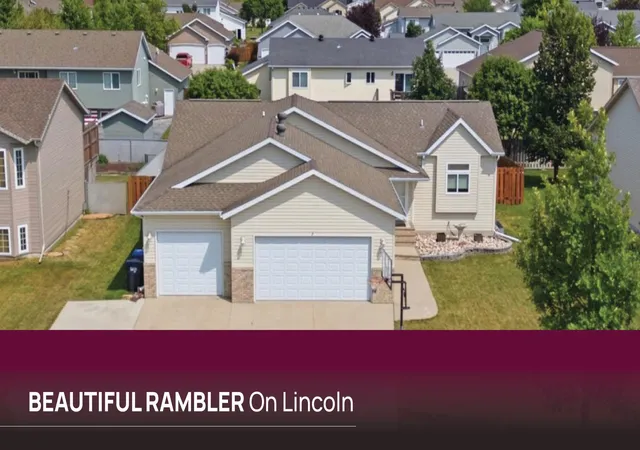 Photo 1 of Single family home for sale at 3532 Lincoln St S, Fargo, ND 58104 | MLS# 7116273 | Listing updated on 2026-09-28