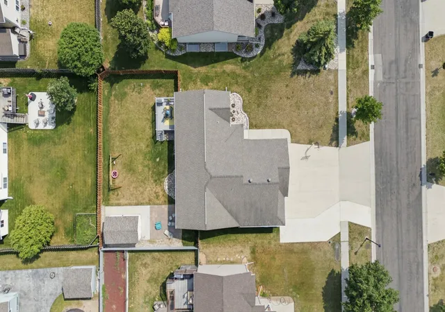 Photo 3 of Single family home for sale at 3532 Lincoln St S, Fargo, ND 58104 | MLS# 7116273 | Listing updated on 2026-09-28