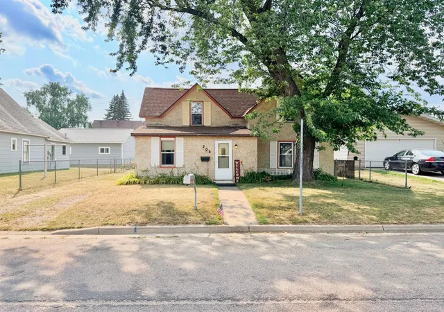 1st image of 205 1st Ave Ne, Brainerd, MN 56401 | MLS# 7116275