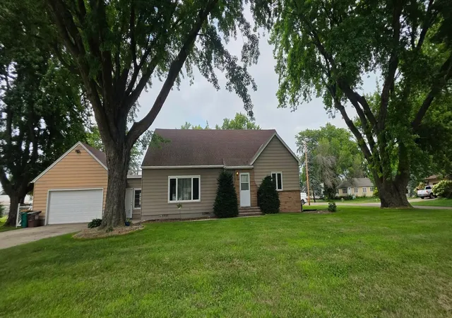 Photo 1 of Single family home for sale at 107 Park Ave E, Hollandale, MN 56045 | MLS# 7116290 | Listing updated on 2026-09-12