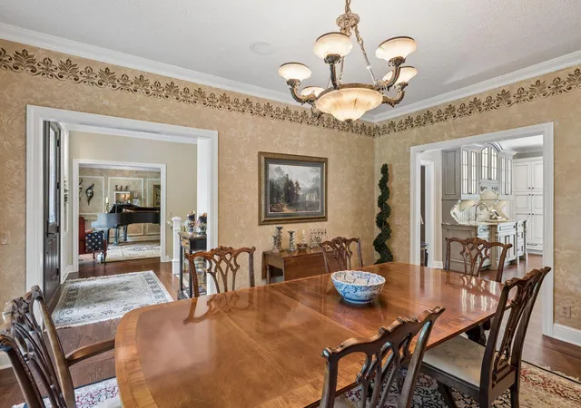 4th image of 475 Highcroft Rd, Wayzata, MN 55391 | MLS# 7116296