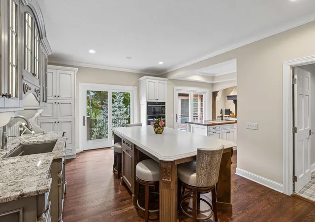 5th image of 475 Highcroft Rd, Wayzata, MN 55391 | MLS# 7116296