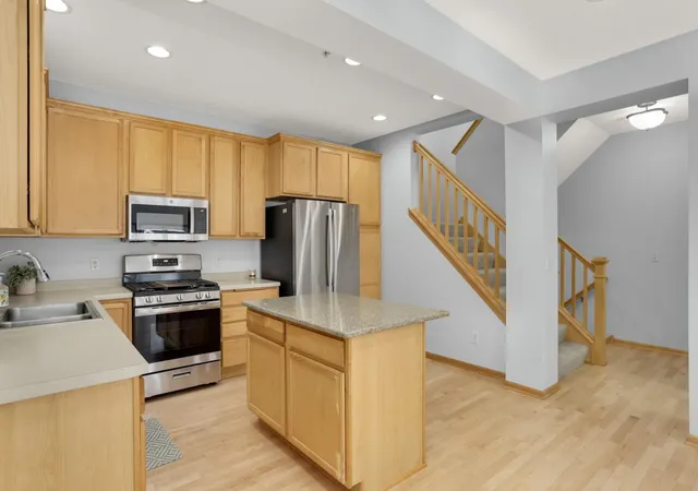 Photo 1 of Single family home for sale at 15558 Eagle Ridge Rd #1305, Saint Paul, MN 55124 | MLS# 7116305 | Listing updated on 2026-10-03