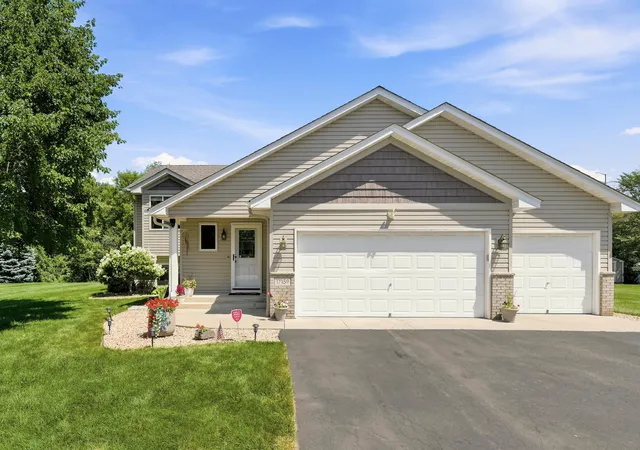 Photo 2 of Sale Pending at 17159 Potassium St Nw, Anoka, MN 55303 | MLS# 7116307 | Listing updated on 2026-09-16