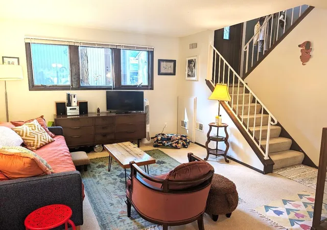 3rd image of 192 River Woods Ln, Burnsville, MN 55337 | MLS# 7116316