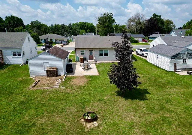Photo 3 of Sale Pending at 617 Lyndale Ave, Spring Valley, MN 55975 | MLS# 7116325 | Listing updated on 2026-08-06