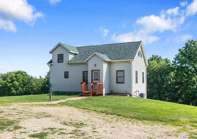 Photo 1 of Single family home for sale at 13348 Hillside Rd, Brownsville, MN 55919 | MLS# 7116356 | Listing updated on 2026-07-28