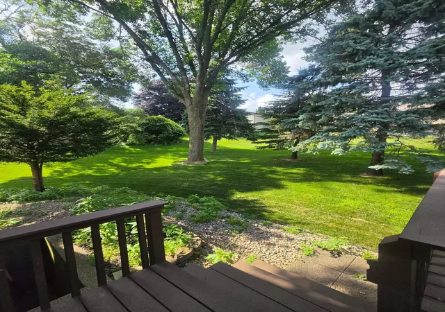 Photo 3 of Single family home for sale at 1850 Garvin Hts Rd, Winona, MN 55987 | MLS# 7116367 | Listing updated on 2026-09-16