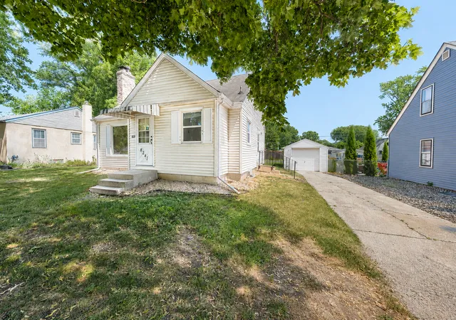 Photo 2 of Sale Pending at 8241 Wentworth Ave S, Minneapolis, MN 55420 | MLS# 7116370 | Listing updated on 2026-08-24