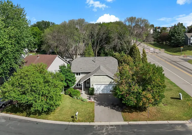 Photo 4 of Single family home for sale at 1235 Spring Hl Rd, Waconia, MN 55387 | MLS# 7116375 | Listing updated on 2026-09-19