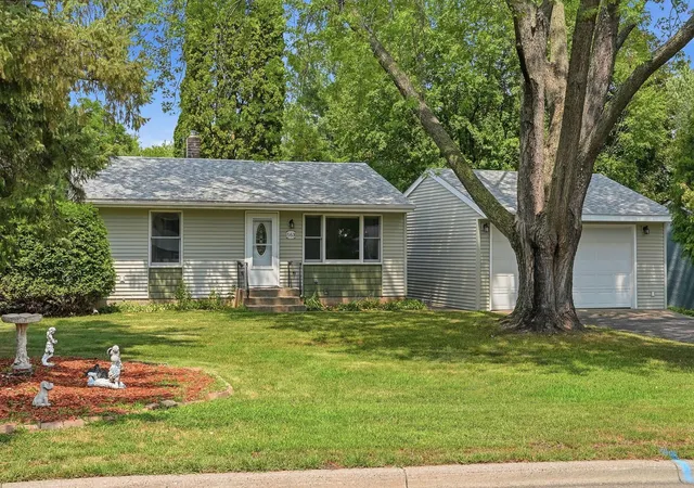 1st image of 563 Shryer Ave W, Saint Paul, MN 55113 | MLS# 7116380
