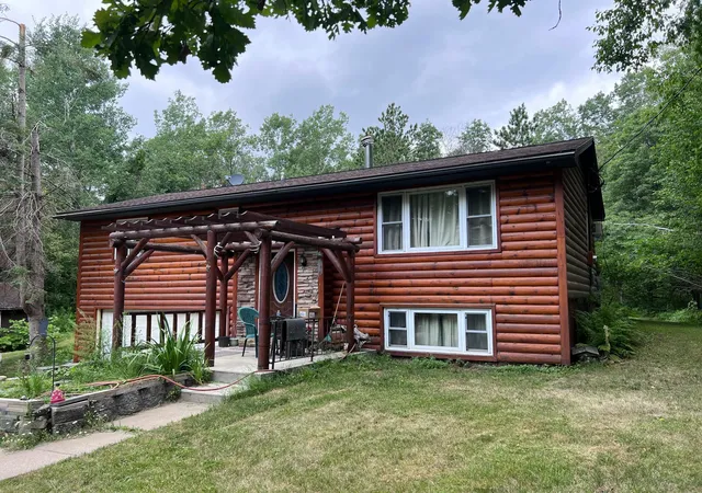 Photo 2 of Single family home for sale at 18256 Ithaca Dr, Park Rapids, MN 56470 | MLS# 7116382 | Listing updated on 2026-08-10