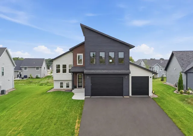 1st image of 2578 Meadows Dr, River Falls, WI 54022 | MLS# 7116385
