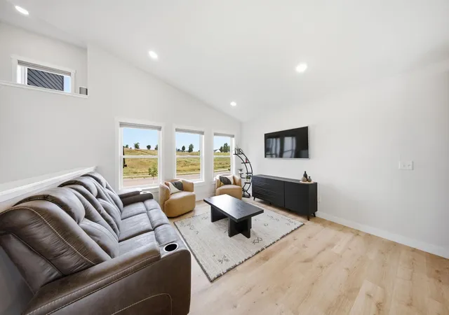5th image of 2578 Meadows Dr, River Falls, WI 54022 | MLS# 7116385
