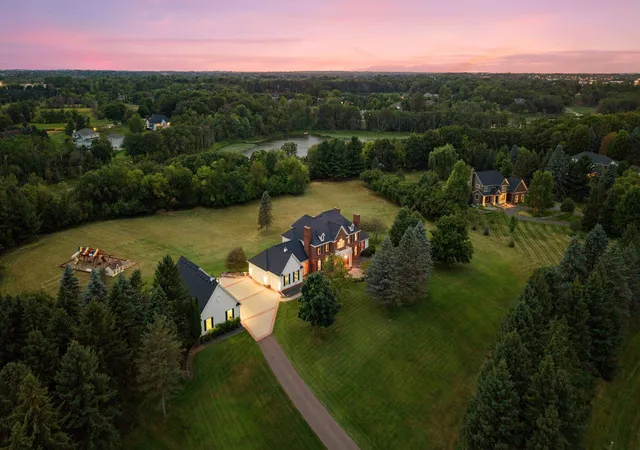 Photo 1 of Mansion for sale at 4650 Neal Ave N, Stillwater, MN 55082 | MLS# 7116415 | Listing updated on 2026-10-13