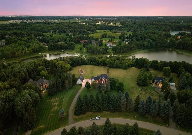 3rd image of 4650 Neal Ave N, Stillwater, MN 55082 | MLS# 7116415