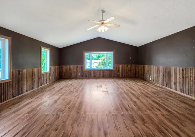 Photo 3 of Single family home for sale at 815 1st Street SE, Elbow Lake, MN 56531 | MLS# 7116421 | Listing updated on 2026-09-29