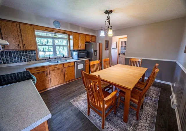 4th image of 1205 Debra St, Ellsworth, WI 54011 | MLS# 7116427