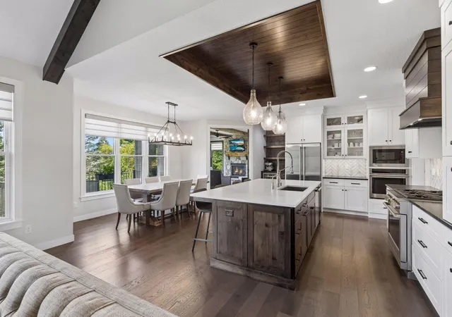 Photo 3 of Single family home for sale at 607 Heritage Pl, Stillwater, MN 55082 | MLS# 7116447 | Listing updated on 2026-10-18